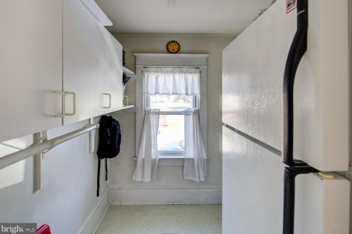 301 Summit Ave, Wilmington DE  19804-1725 exterior