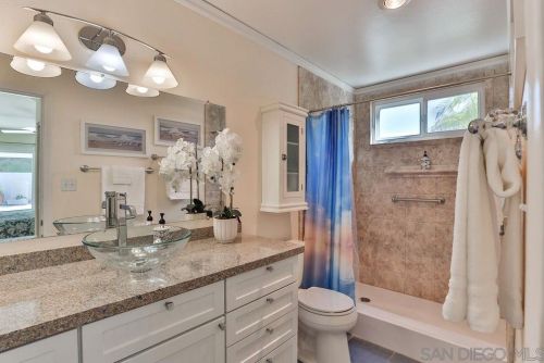 3924 Southview Dr, San Diego CA 92117-5347 exterior