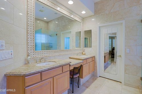 6860 Amber Sun Dr, Scottsdale AZ 85266-7034 exterior