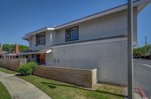 8072 Woodland Dr, Buena Park, CA 90620-2267