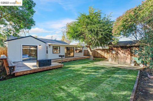 17267 Via San Ardo, San Lorenzo CA  94580-2707 exterior