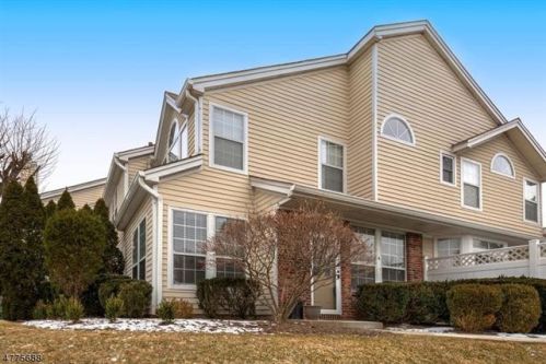 4 High Pond Ln, Bedminster NJ  07921-2017 exterior