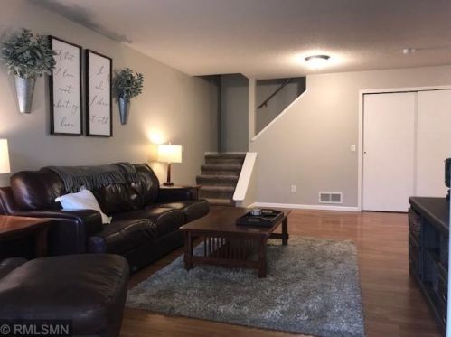 2305 Cottage Dr, Stillwater, MN 55082-5981
