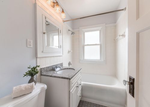 2003 68, Milwaukee WI 53213-1903 exterior