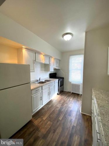 328 5th St, Lebanon PA  17046-4821 exterior