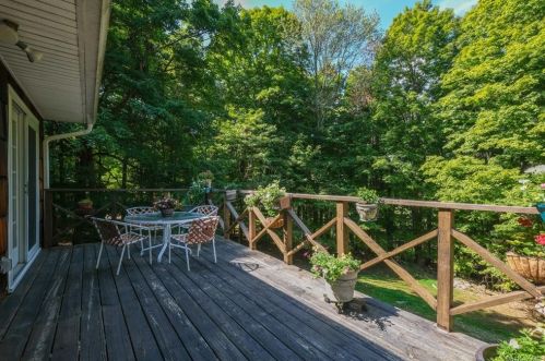 79 Mountain View Rd, Tompkins Corners NY  10579-2019 exterior