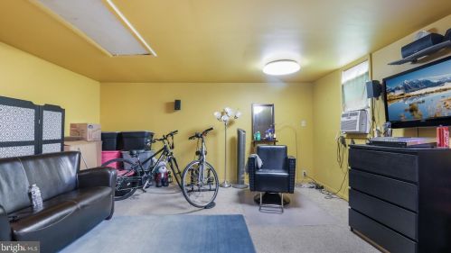 504 Hill Ave, Langhorne PA  19047-3949 exterior