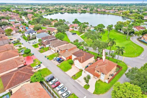 8301 197th St, Hialeah, FL 33015-5996