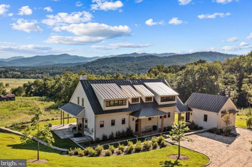 197 Rediviva Ln, Washington, VA 22747-1749