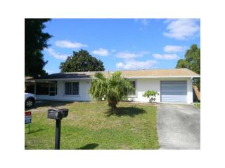 542 Saunders St, Sebastian, FL 32958-4364