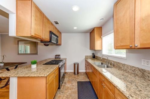 4255 Petaluma Ave, Lakewood CA  90713-3322 exterior