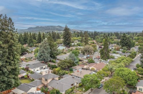 2128 Hvn Dr, Santa Rosa CA 95404-3221 exterior