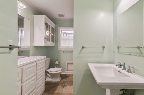 2121 Weatherbee St, Fort Worth TX  76110-1245 exterior