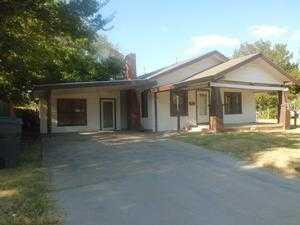605 15th Ave, Ardmore, OK 73401-1935