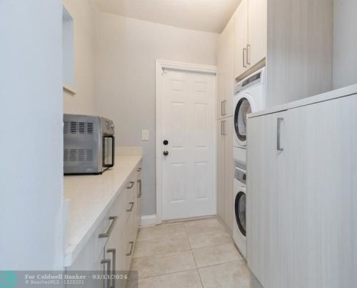 2300 58th Ter, Hollywood FL 33021-3226 exterior