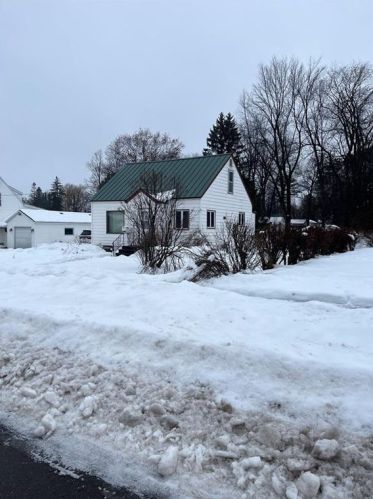 719 Ogden St, Perkinstown, WI 54451-1579