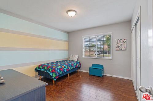 7239 Amestoy Ave, Van Nuys CA 91406-1603 exterior