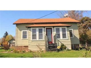1674 Latta Rd, Rochester, NY 14612-3851
