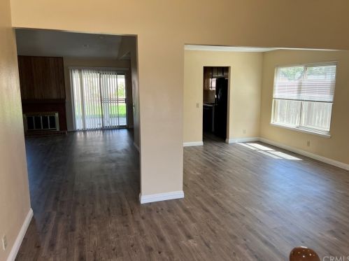 1143 Merion St, Ontario, CA 91761-6942