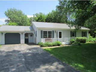 3 Winters Ln, Alburgh, VT 05440-4036