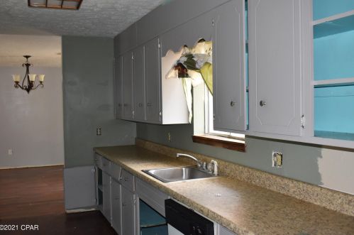 1631 Velvet Dr, Sunny Hills FL  32428-3220 exterior