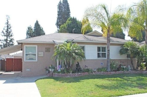 4552 Lomina Ave, Lakewood, CA 90713-2545