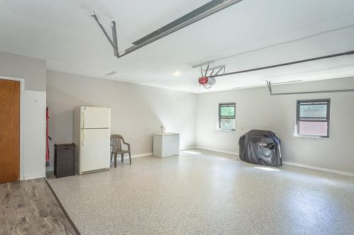 211 Bayshore Dr, Saint George Island FL  32328-3365 exterior