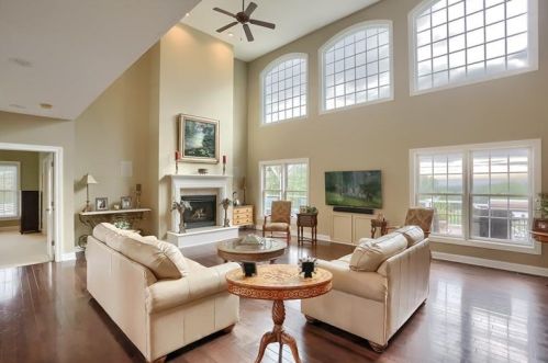 342 Dillo Rd, Clinton, PA 15026-1023