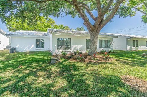 3832 90th Ter, Pinellas Park FL  33782-5942 exterior