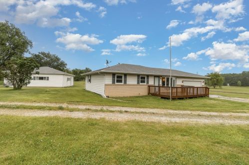 473 475, Valpo IN  46385-9238 exterior