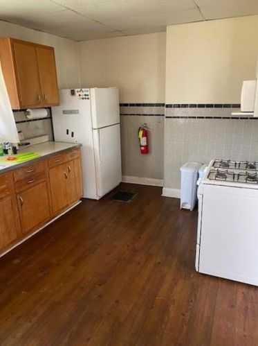 127 Spring St, Coal Center, PA 15423-1173
