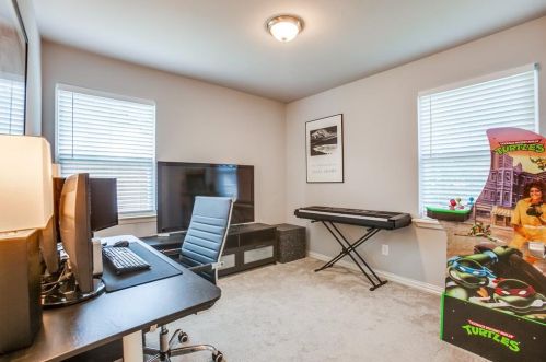 411 Hanbee St, Richardson TX  75080-4509 exterior