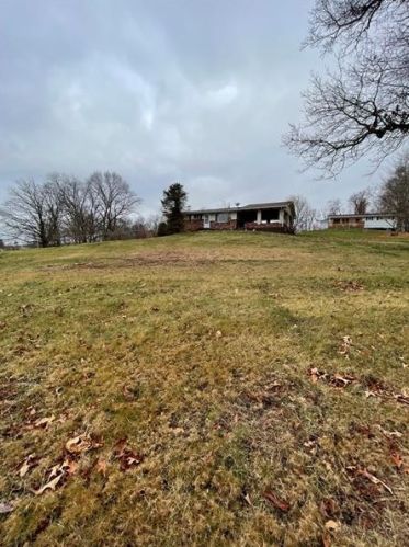 22 Johnston Road Ext, Bentleyville, PA 15314-2064