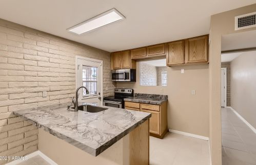 1808 Darrel Rd, Phoenix AZ  85042-6418 exterior