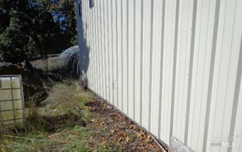 7351 Third Gate Rd, Willits CA  95490-9037 exterior