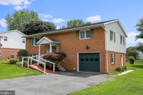 714 Ryan Ln, Upton, PA 17225-9504
