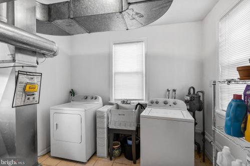 315 Maple Ave, Camden NJ  08109-2698 exterior