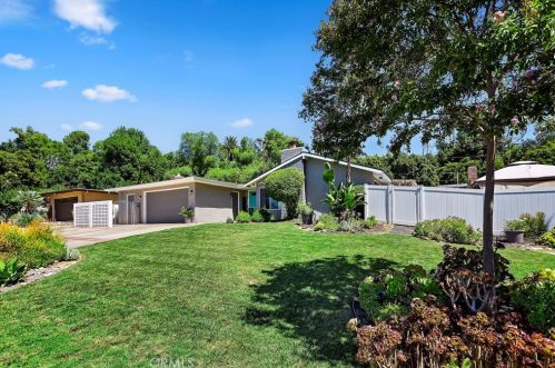 2906 Berkeley Rd, Riverside, CA 92506-1403