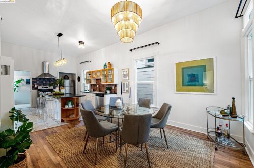 1760 9th St, Oakland, CA 94607-1341