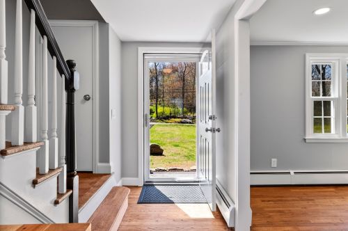 164 Foote Rd, South Glastonbury CT  06073-3406 exterior