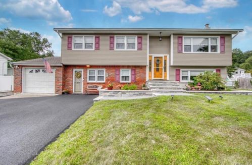 7 Sterling Mine Rd, Sloatsburg, NY 10974-2617