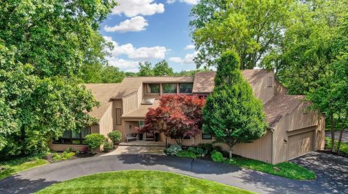 12 Heritage Rd, Cincinnati, OH 45241-3258
