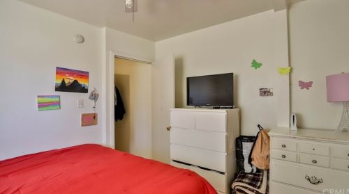 4561 Adenmoor Ave, Lakewood CA  90713-2515 exterior