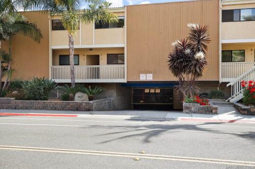 4637 Park Dr, Carlsbad CA  92008-4245 exterior
