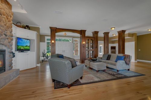 921 Pine Cone Rd, Sartell, MN 56377-2407