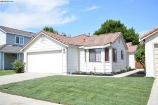 1834 Hamburg St, Oakley, CA 94561-1658