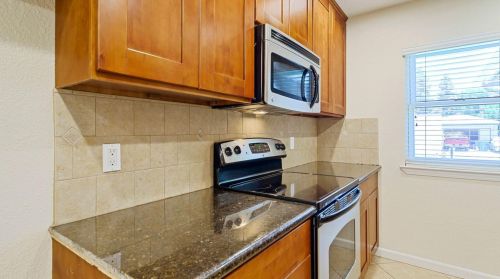 209 Prospect St, Ripon CA  95366-2018 exterior