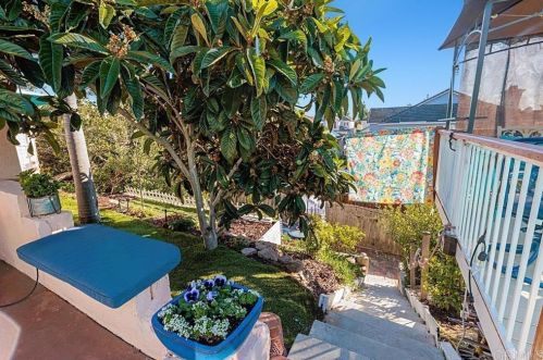 4037 Vista Calaveras St, Oceanside CA  92056-4607 exterior