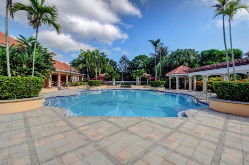 2042 Alta Meadows Ln, Delray Beach FL  33444-1172 exterior