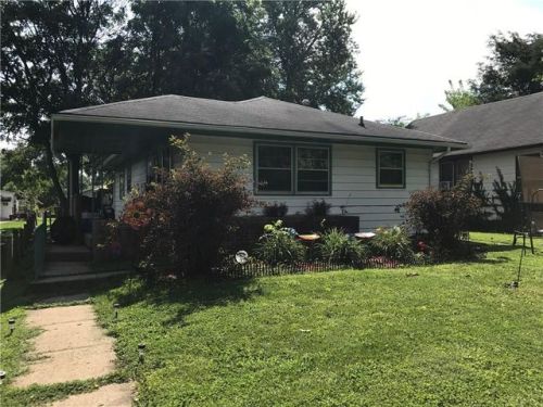 2718 Fairview St, Anderson IN  46016-5054 exterior